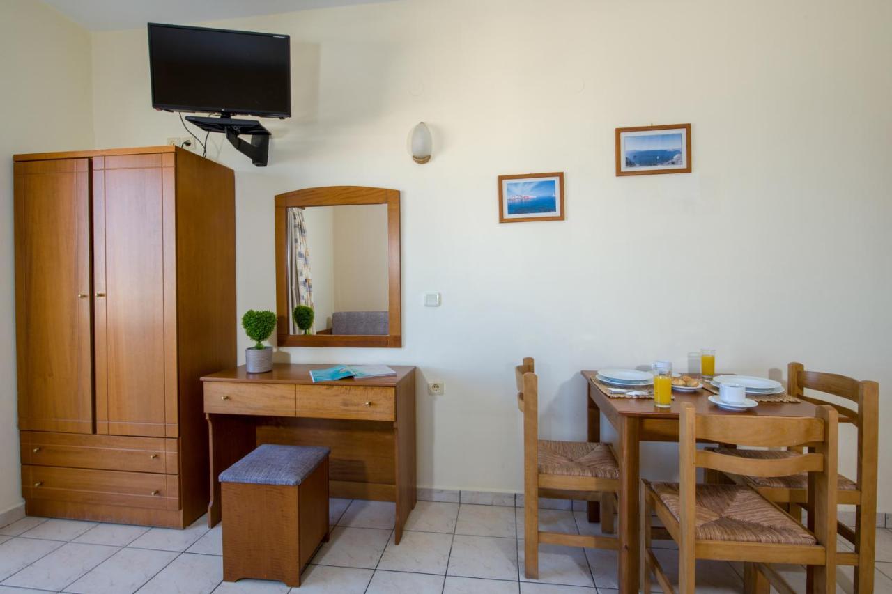 Dias Hotel Apartments Агия-Марина Экстерьер фото