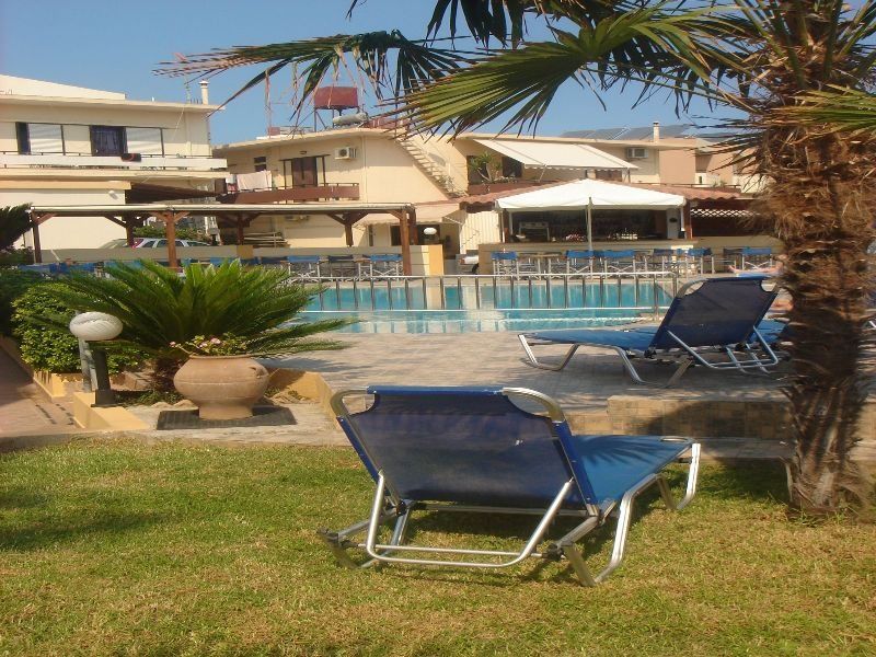 Dias Hotel Apartments Агия-Марина Экстерьер фото
