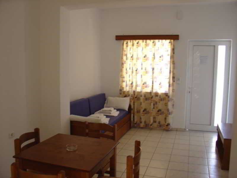 Dias Hotel Apartments Агия-Марина Экстерьер фото